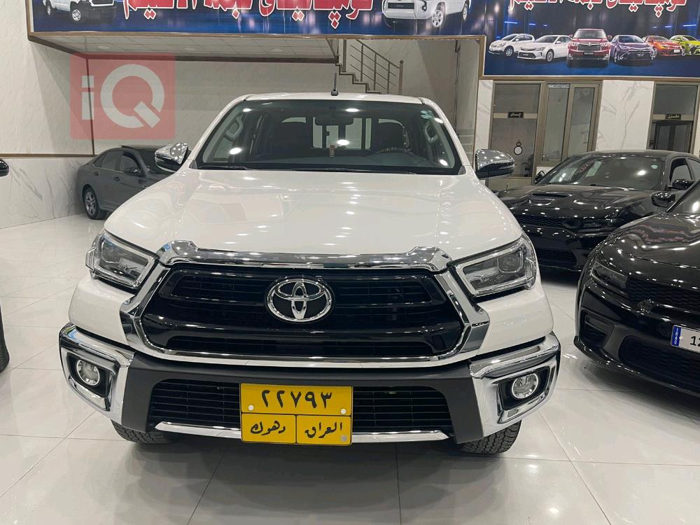 تويوتا هايلوكس